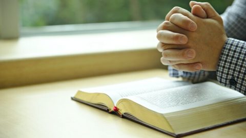 Nakikita Ko ang mga Kasinungalingan ng Gobyernong CCP at Inaakit Ako ng Pag-ibig ng Diyos na Bumalik sa Kanya